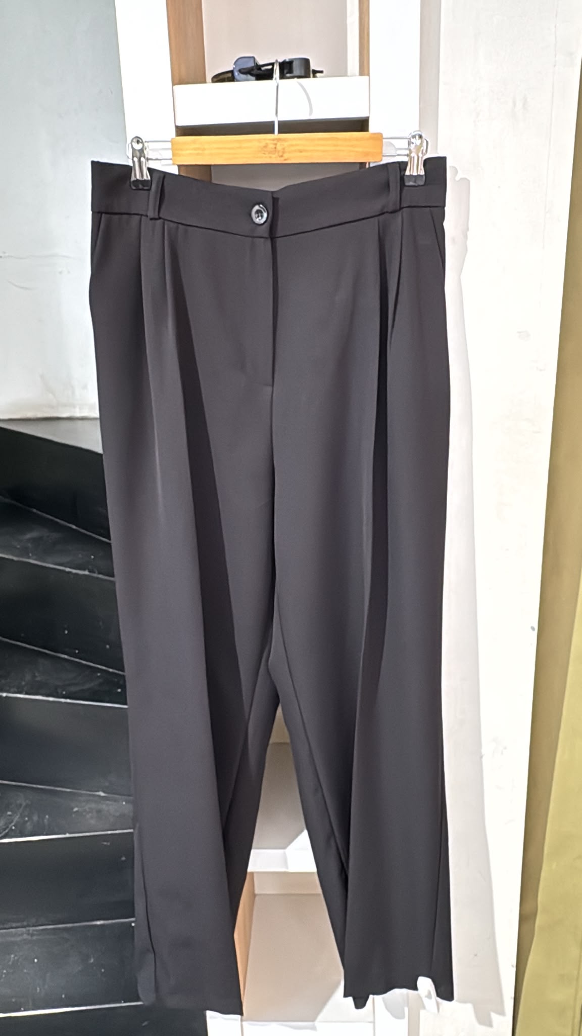 Arkası Lastikli Bol Paça Pantolon
