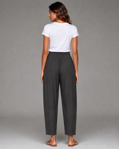 HAVUÇ KESİM PANTALON SİYAH