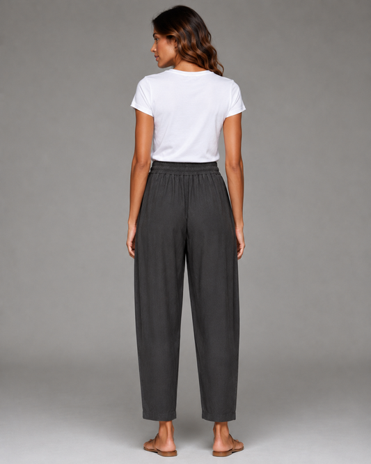 HAVUÇ KESİM PANTALON SİYAH