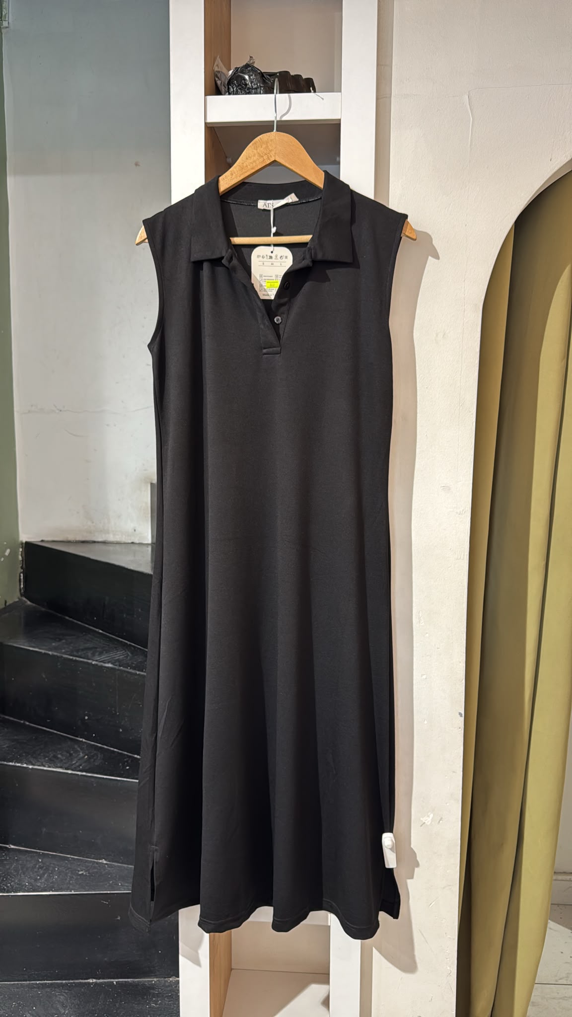 Polo Yaka Sıfır Kol Elbise