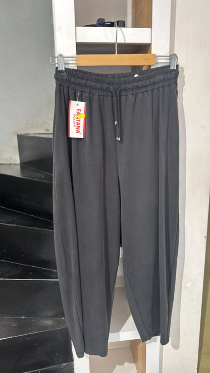 L-XL HAVUÇ KESİM PANTALON SİYAH