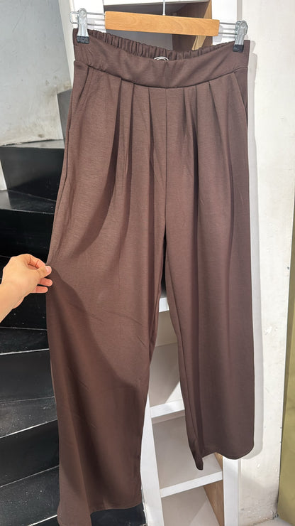 Arkası Lastikli Bol Pantalon