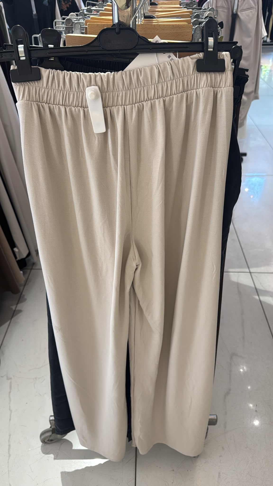 Arkası Lastikli Bol Pantalon